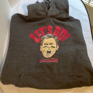 Tom Brady Tampa Buccaneers football gray soft hoodie sweatshirt.